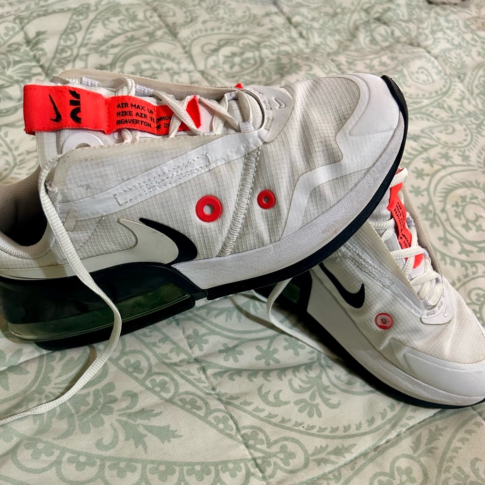 Nike shoes  Air max up 2020 and Bright Orange Tag size 5.5